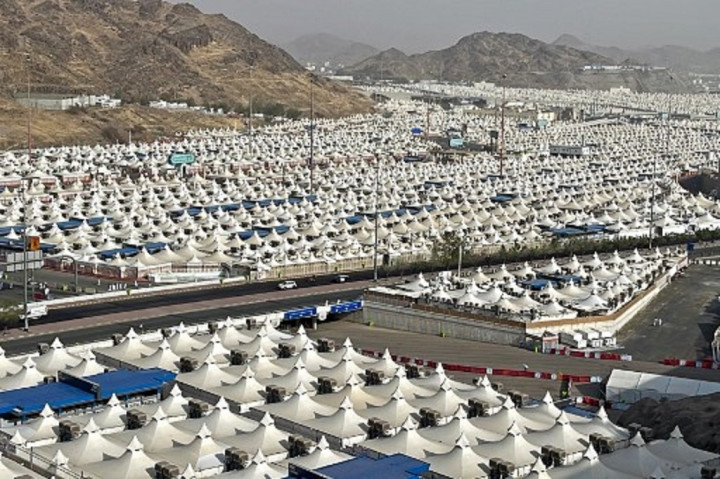 Jumlah Jemaah Haji Iran Berlipat Ganda setelah Rekonsiliasi Arab Saudi-Iran