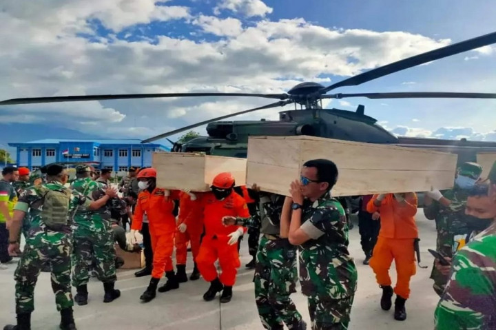 Seluruh Korban Pesawat SAM Air Berhasil Dievakuasi