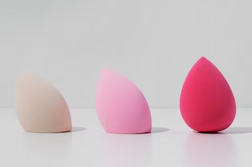 Beauty blender dianggap spons paling efektif untuk mendapatkan hasil make up yang sempurna. (Foto: Ilustrasi. Dok. Freepik.com)