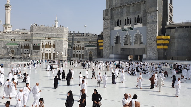 Doa Masuk Masjidil Haram: Bahasa Arab, Latin, dan Artinya