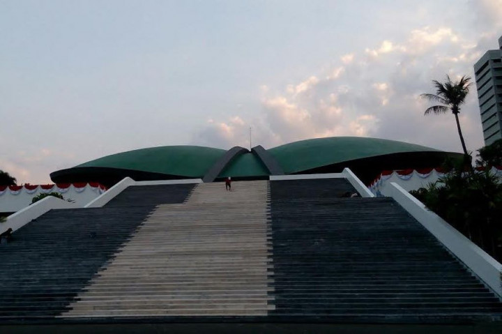 DPR Tak Tahu Detail Pembelian Alat Sadap Pegasus