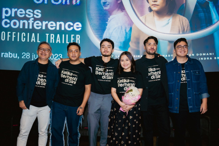 Film Ketika Berhenti di Sini Angkat Cerita Tentang Kehilangan yang Mendalam