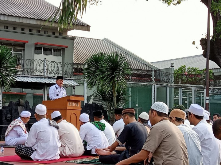 15 Ribu Warga Binaan DKI Ikuti Salat Iduladha