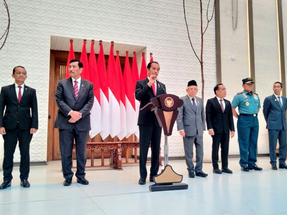 Menpora Terseret Kasus Dugaan Korupsi BTS, Presiden: Hormati Proses Hukum