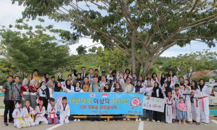 KB Bukopin Kolaborasi dengan Korsel Tingkatkan Keterampilan Bahasa Hangeul Masyarakat Kota Baubau