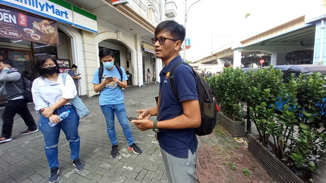 Walking Tour Seru Bersama Jakarta Good Guide
