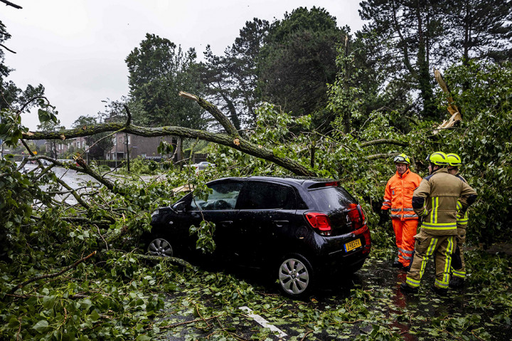 Badai Musim Panas Hantam Belanda Tewaskan 1 Orang dan Ganggu Transportasi