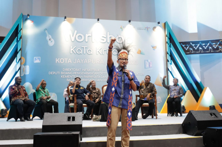 Menparekraf Ajak Masyarakat Sukseskan Papua Street Carnival