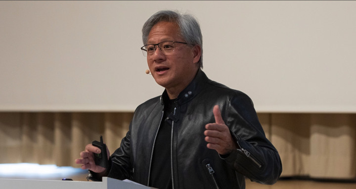CEO Nvidia Kenalkan Cara AI Lakukan Penelitian Iklim Dunia Lewat Earth-2