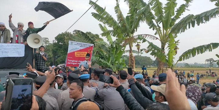 Unjuk Rasa Massa Depan Ponpes Al-Zaytun Ricuh