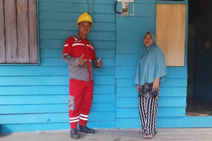 3 Desa Perbatasan RI-Malaysia Kini Dilayani Listrik PLN 24 Jam dari Program PMN