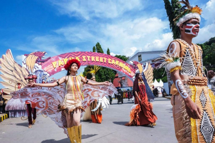 Semangat Kreativitas Anak Muda Papua Tercermin di Papua Street Carnival 2023
