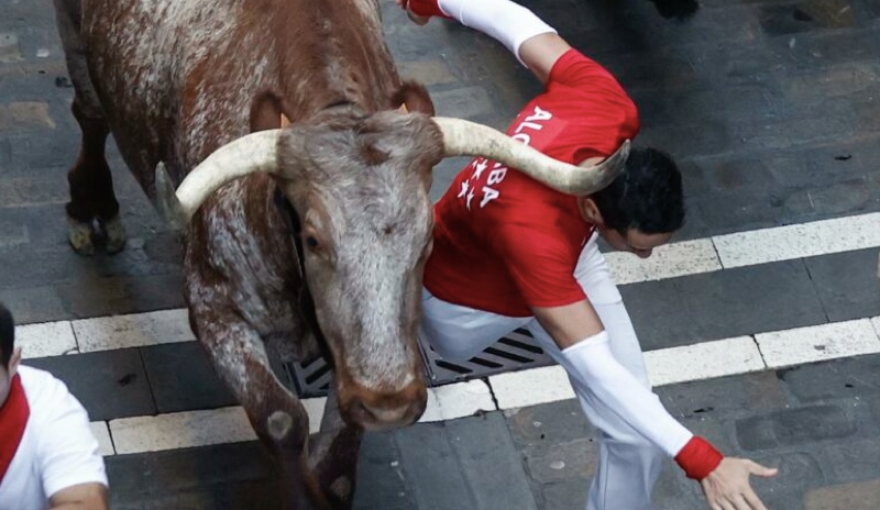 Tradisi Running of the Bull di Spanyol. Foto: EFE