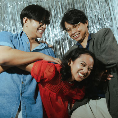 Grrrl Gang Rilis Single dan Video Musik Rude Awakening
