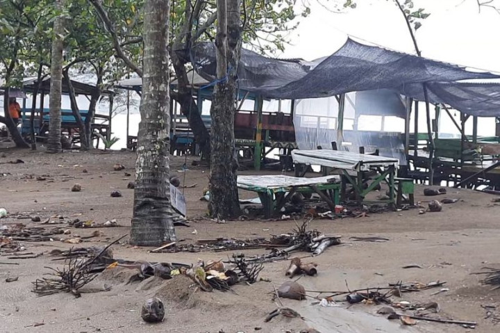 Banjir Rob Melanda Kawasan Pesisir Trenggalek