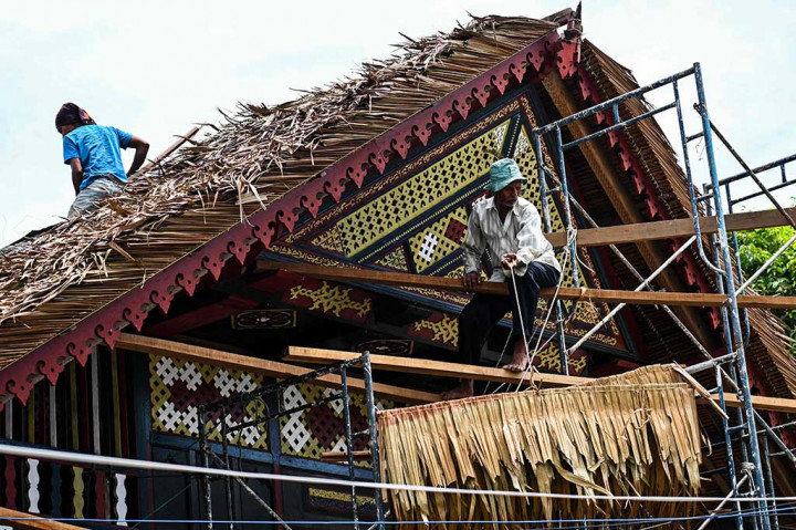 Melihat Pemugaran Anjungan Rumoh Aceh yang Rusak Dimakan Usia