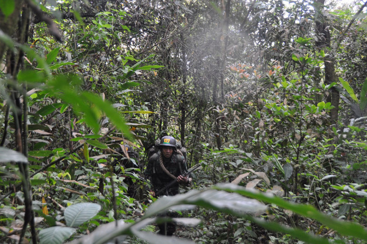 Tradisi Lintas Batas Gunung Beleketebe Longmars Pendidikan Prajurit Komando