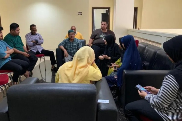 PPIH Sambut Kedatangan Jemaah Haji Kloter 7 Papua di Makassar Hari Ini