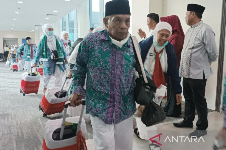 Jemaah Haji Kloter 1 Debarkasi Kertajati Tiba di Tanah Air Sore Ini