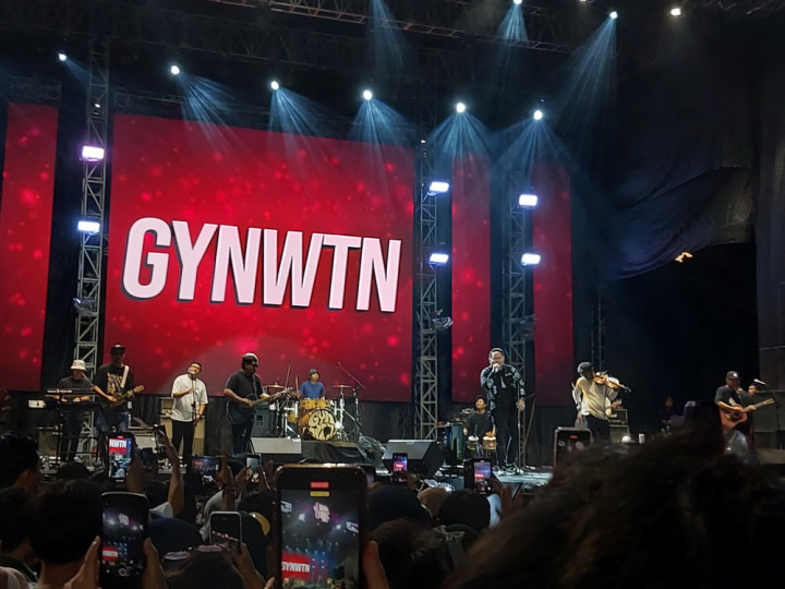 Guyon Waton Bikin Galau Penonton Java Pop Fest