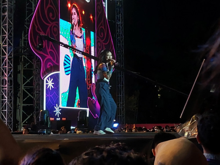 Happy Asmara Nyanyi 'Pamer Bojo' Buat Denny Caknan?