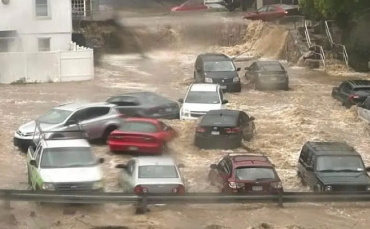 Banjir Parah Landa New York, Satu Orang Perempuan Tewas Hanyut