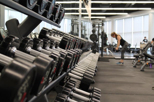 Setelah cedera kamu mau nge-gym lagi? Simak penuturan dr. Donny Kurniawan berikut ini. (Foto: Ilustrasi/Dok. Unsplash.com)