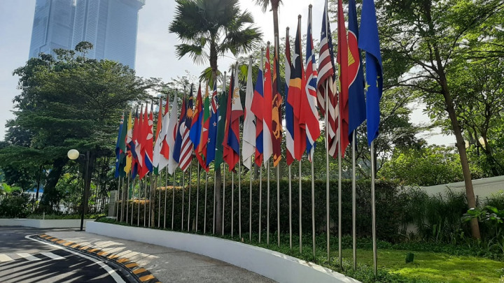 Menlu Retno Sambut Kepala Delegasi AMM di Shangri-La Hotel