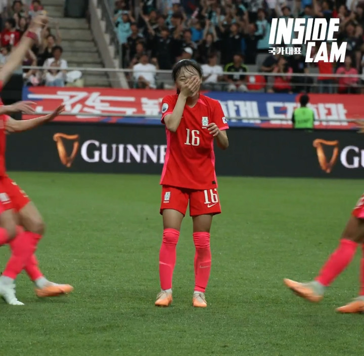 Cetak Gol Cantik, Selebrasi <i>Kiyowo</i> Pemain Timnas Wanita Korsel Ini Curi Perhatian