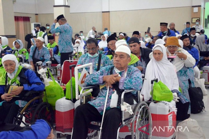 Haji Asal Jateng Wafat di Pesawat dalam Perjalanan ke Tanah Air