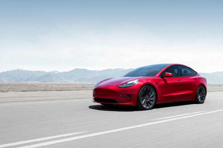 Elon Musk Beri Kode Teknologi Otonom Level 5 Meluncur Akhir Tahun