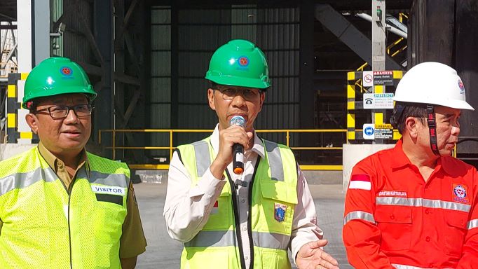 Program Olahan Sampah untuk Bahan Bakar Industri Semen Dipastikan Berjalan