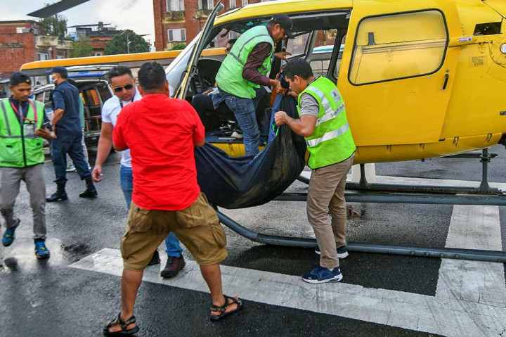 Enam Korban Tewas Kecelakaan Helikopter di Nepal Dievakuasi