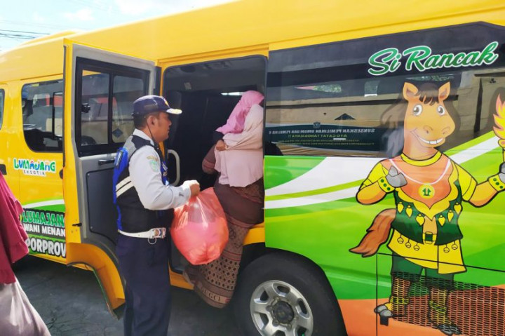 Pengungsi Banjir Lahar Dingin Semeru Mulai Kembali ke Rumah