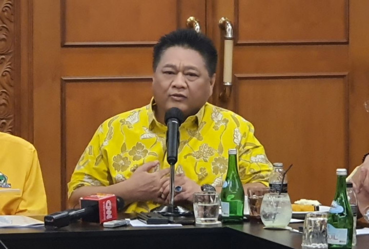 Luhut dan Bamsoet Disebut Cocok Menggantikan Airlangga