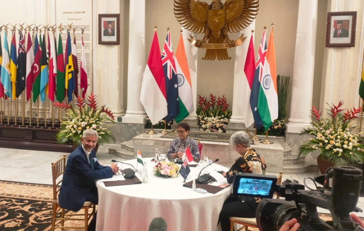 Bersama India dan Australia, RI Jadi Kekuatan Positif dalam Menjaga Perdamaian