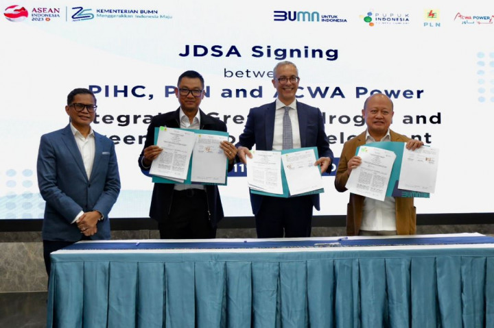 PLN Gandeng ACWA Power dan Pupuk Indonesia Kembangkan <i>Green Hydrogen</i>