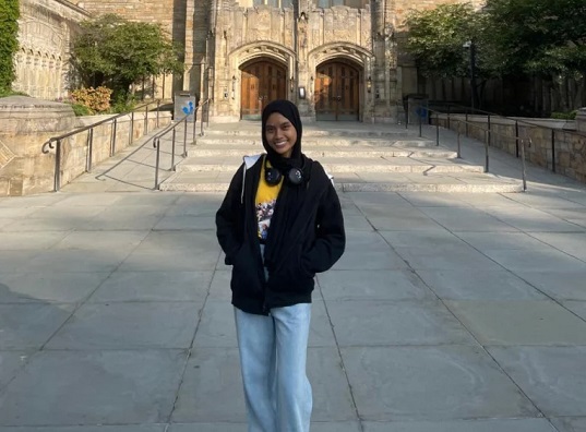 Ikut IISMA, Mahasiswa Unair Ungkap Budaya Belajar di Yale University