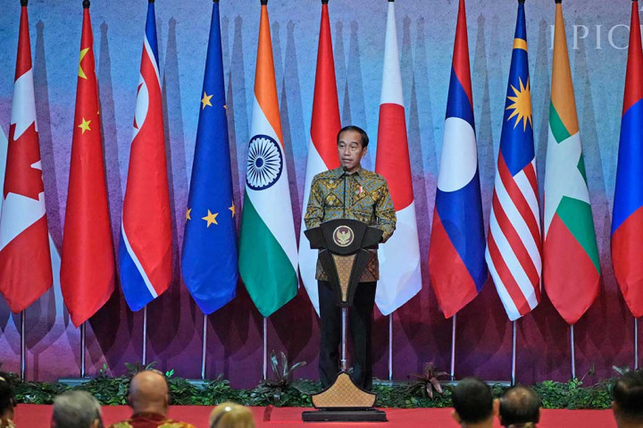 Jokowi: ASEAN tak Boleh jadi Ajang Persaingan!