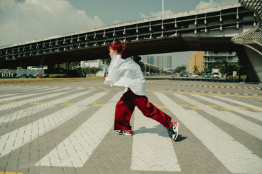 Isyana Sarasvati Tampilkan Dance Energik di Video Musik 