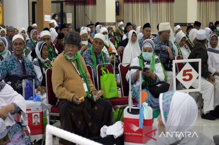 Debarkasi Solo Telah Pulangkan 12.911 Haji ke Tanah Air