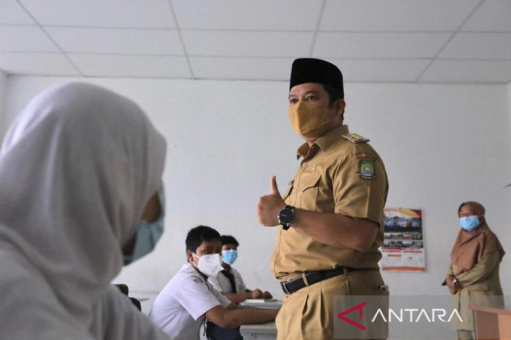 Wali Kota Tangerang Beri Dispensasi Pegawai Antar Anak Hari Pertama Sekolah