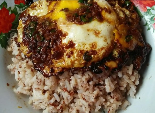 Nasi Telor Pontianak. (Foto: Dok. Hennie - ZaBels mom/Cookpad)