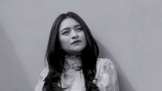 Ustaz Derry Sulaiman Minta Nathalie Holscher Perbanyak Istigfar Usai Lepas hijab