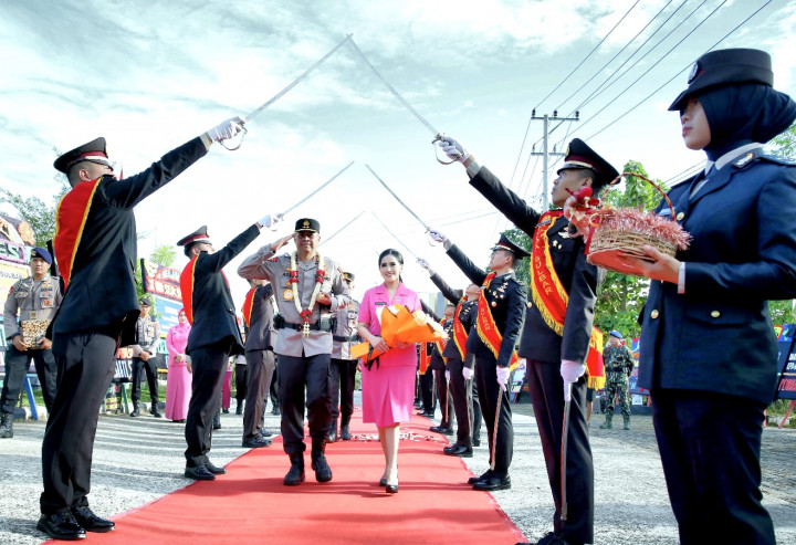 Adang Ginanjar Gerak Cepat Koordinasikan Pengamanan Pemilu di Sulbar