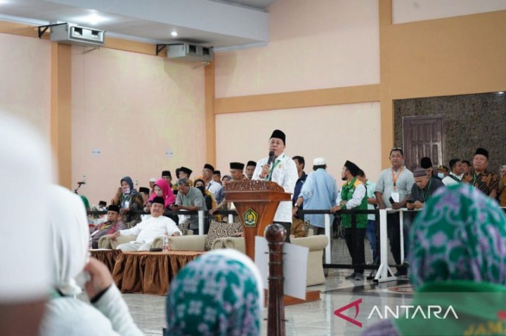 349 Jemaah Haji Kloter 15 Medan Tiba di Tanah Air