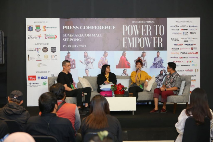 Kolaborasi Dukung Perkembangan Industri Fesyen RI