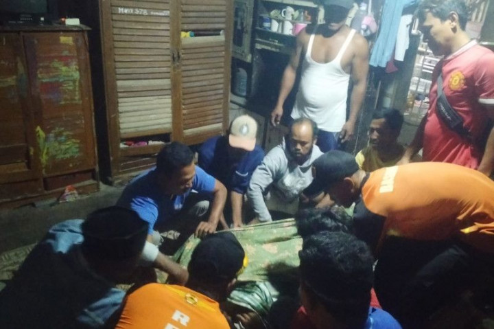 Kapal Nelayan KM Putri Cikal 03 Tenggelam di Perairan Pulau Tinjil