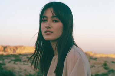 Mawar de Jongh Bawakan Ulang Hit Sherina 