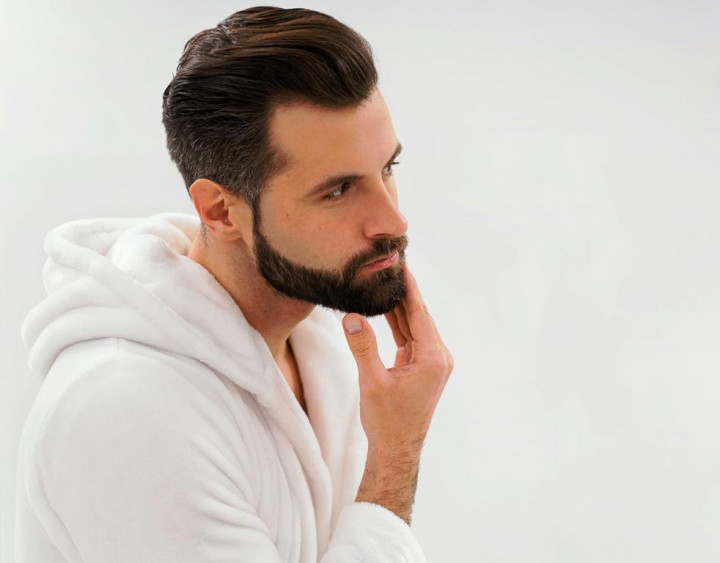 Untuk Pria, Ini Manfaat Mencukur Facial Hair secara Rutin